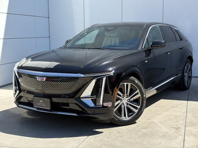 2024 Cadillac LYRIQ Luxury 2