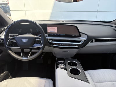 2024 Cadillac LYRIQ Luxury 2