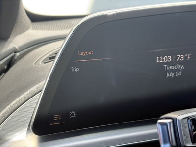 2024 Cadillac LYRIQ Luxury 2