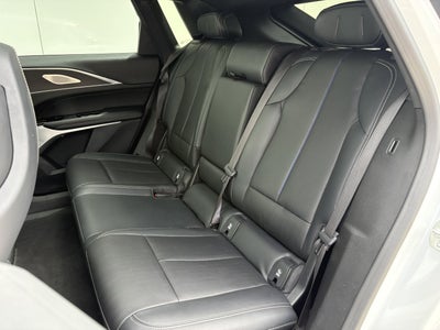 2024 Cadillac LYRIQ Luxury 2