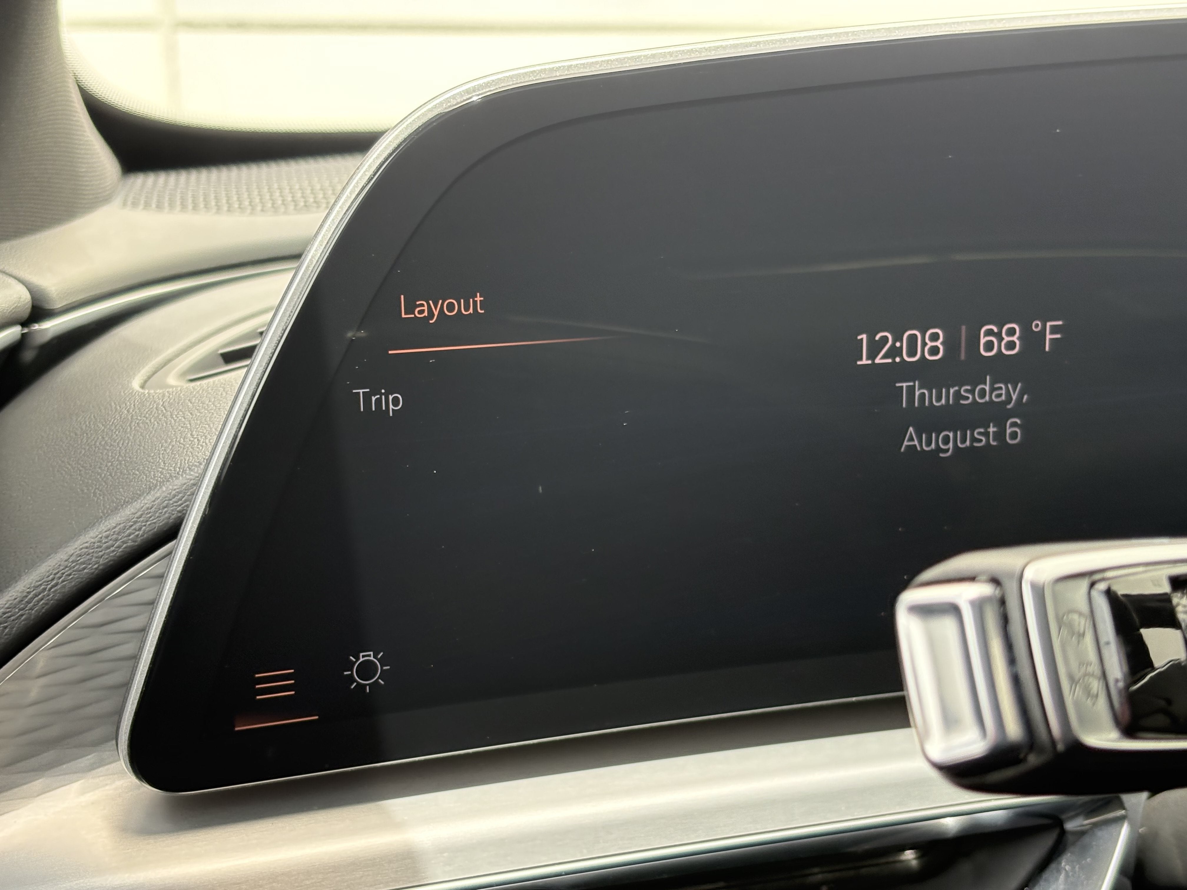 2024 Cadillac LYRIQ Luxury 2