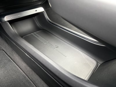 2024 Cadillac LYRIQ Luxury 2