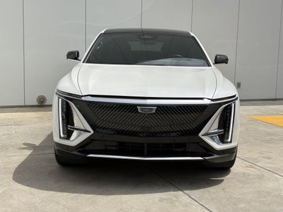 2024 Cadillac LYRIQ Luxury 2