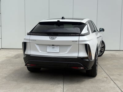2024 Cadillac LYRIQ Luxury 2