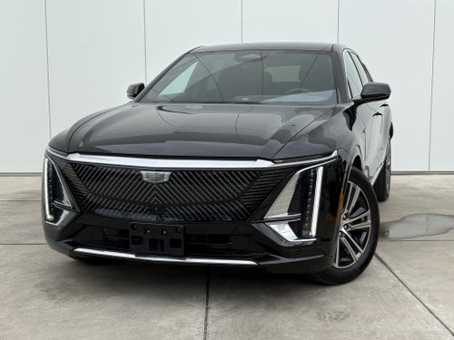 2024 Cadillac LYRIQ Luxury 2