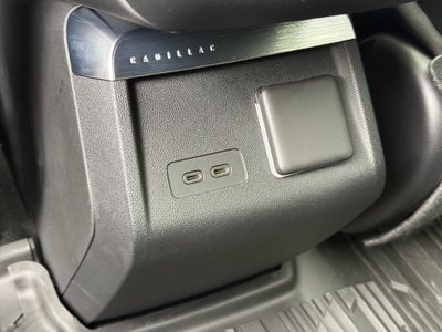 2024 Cadillac LYRIQ Luxury 2