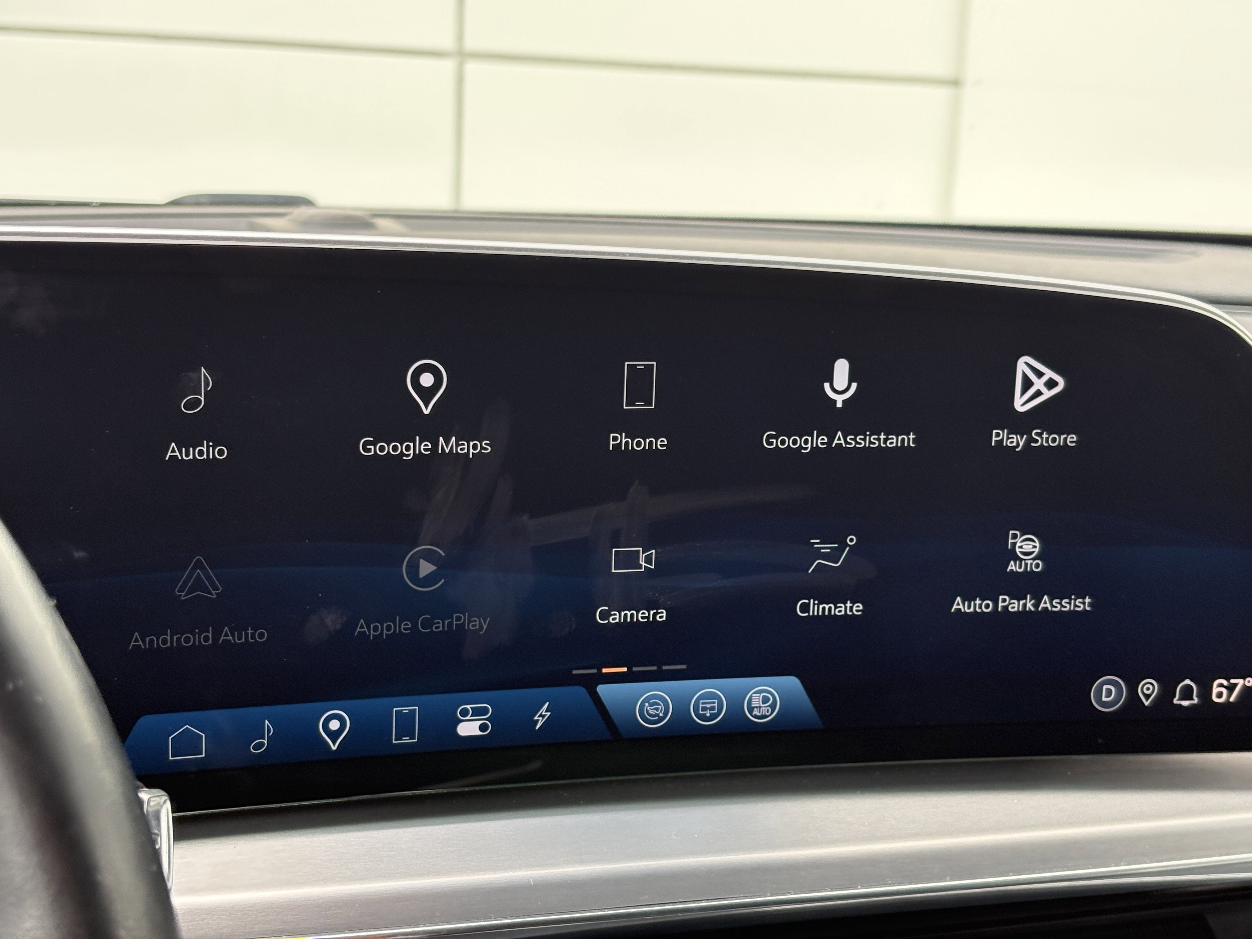 2024 Cadillac LYRIQ Luxury 2