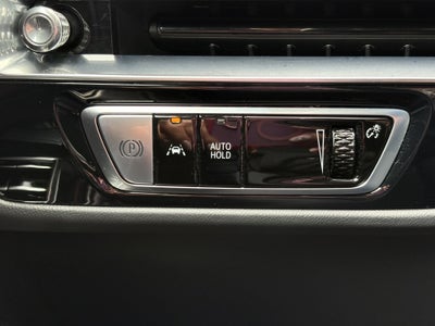 2024 Cadillac LYRIQ Luxury 2