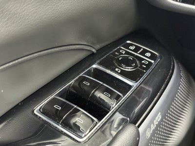 2024 Cadillac LYRIQ Luxury 2