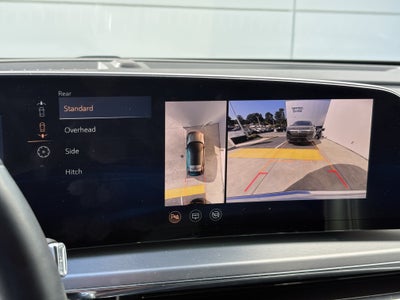 2024 Cadillac LYRIQ Luxury 2