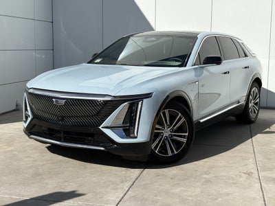 2024 Cadillac LYRIQ Luxury 2