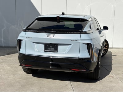 2024 Cadillac LYRIQ Luxury 2