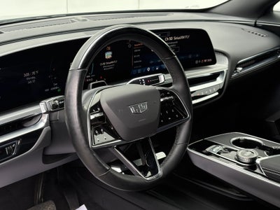 2024 Cadillac LYRIQ Luxury 2