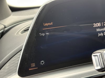 2024 Cadillac LYRIQ Luxury 2