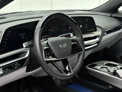 2024 Cadillac LYRIQ Luxury 2