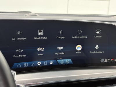 2024 Cadillac LYRIQ Luxury 2