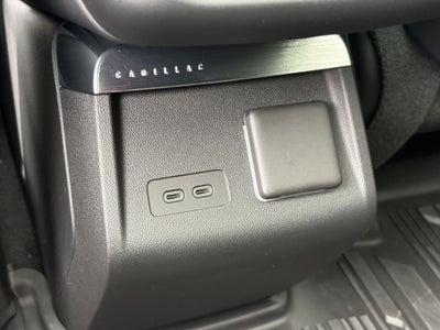 2024 Cadillac LYRIQ Luxury 2