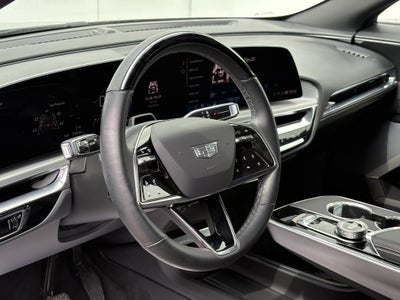 2024 Cadillac LYRIQ Luxury 2