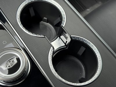 2024 Cadillac LYRIQ Luxury 2