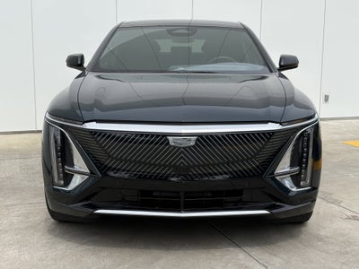 2024 Cadillac LYRIQ Luxury 2