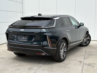 2024 Cadillac LYRIQ Luxury 2