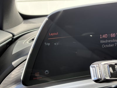 2024 Cadillac LYRIQ Luxury 2