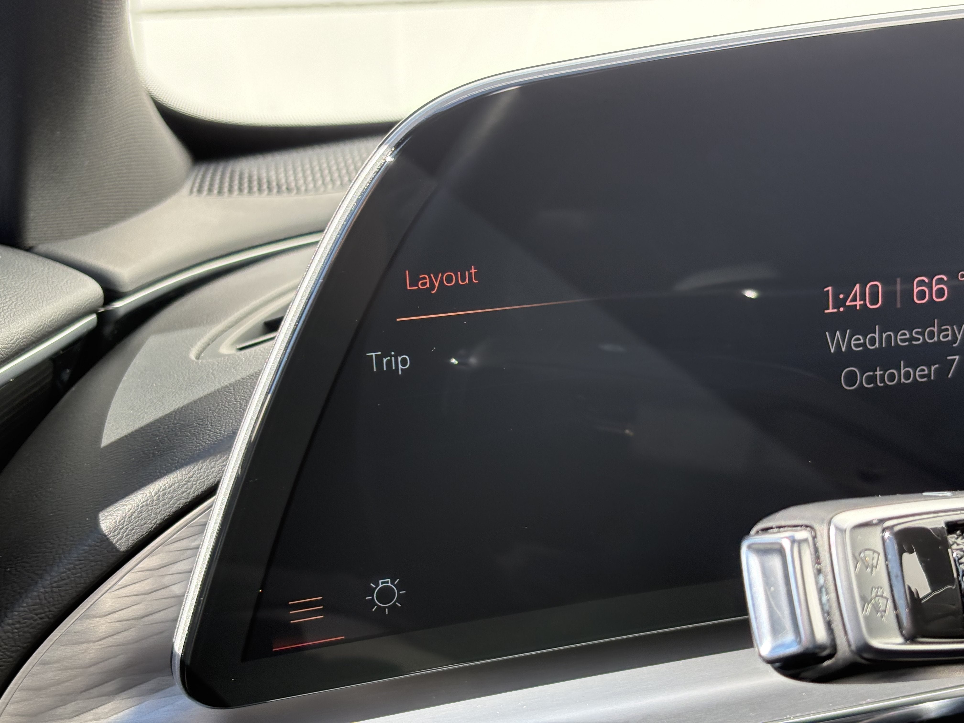 2024 Cadillac LYRIQ Luxury 2