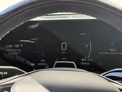 2024 Cadillac LYRIQ Luxury 2