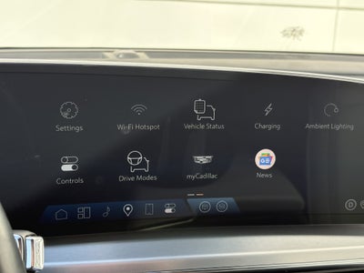 2024 Cadillac LYRIQ Luxury 2