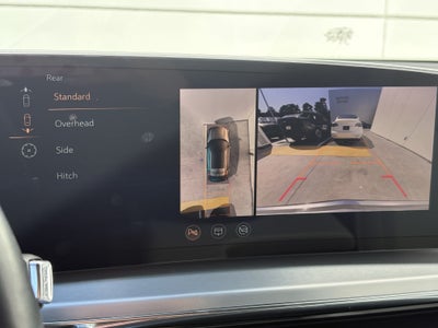 2024 Cadillac LYRIQ Luxury 2