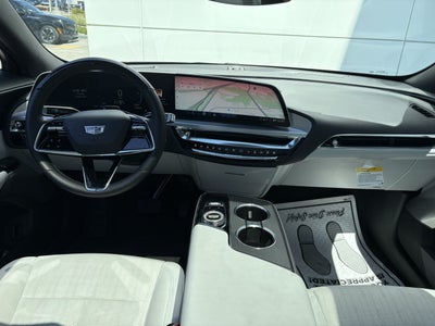 2024 Cadillac LYRIQ Luxury 2