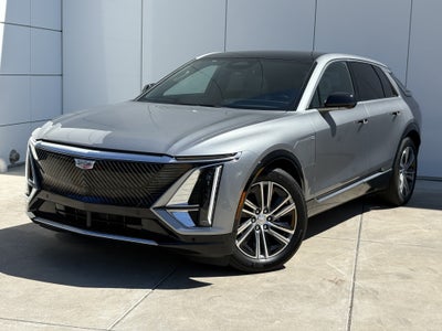 2024 Cadillac LYRIQ Luxury 2