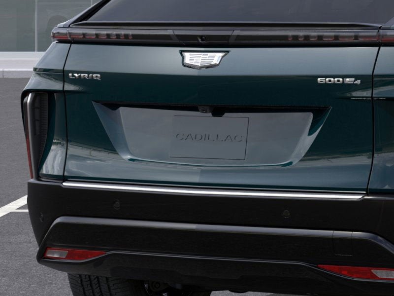 2025 Cadillac LYRIQ Luxury 2