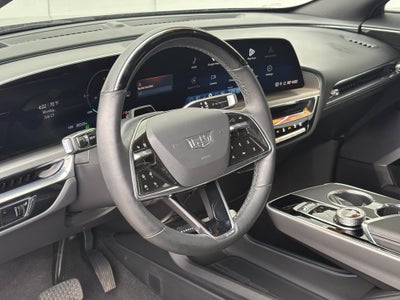 2024 Cadillac LYRIQ Luxury 2