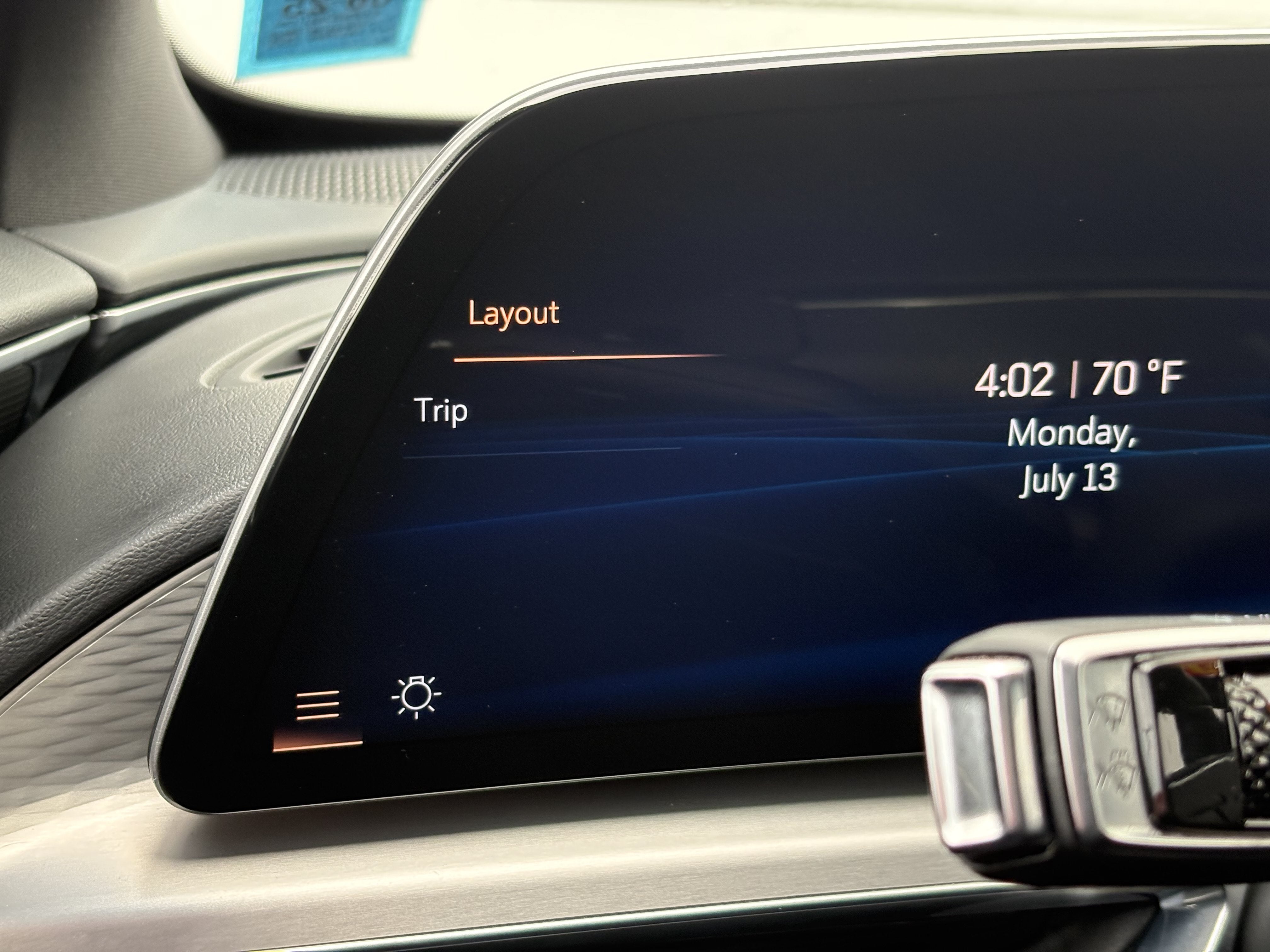2024 Cadillac LYRIQ Luxury 2