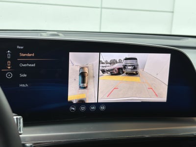 2024 Cadillac LYRIQ Luxury 2