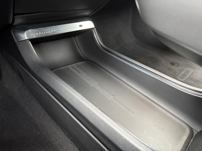 2024 Cadillac LYRIQ Luxury 2