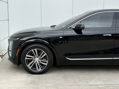 2024 Cadillac LYRIQ Luxury 2