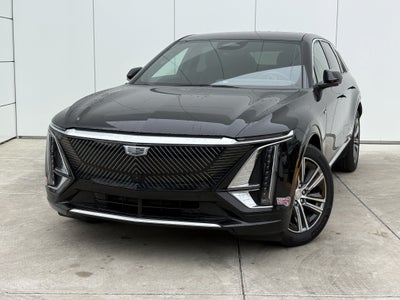 2024 Cadillac LYRIQ Luxury 2