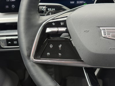 2024 Cadillac LYRIQ Luxury 2