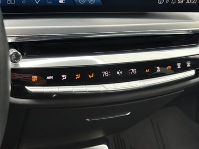 2024 Cadillac LYRIQ Luxury 2