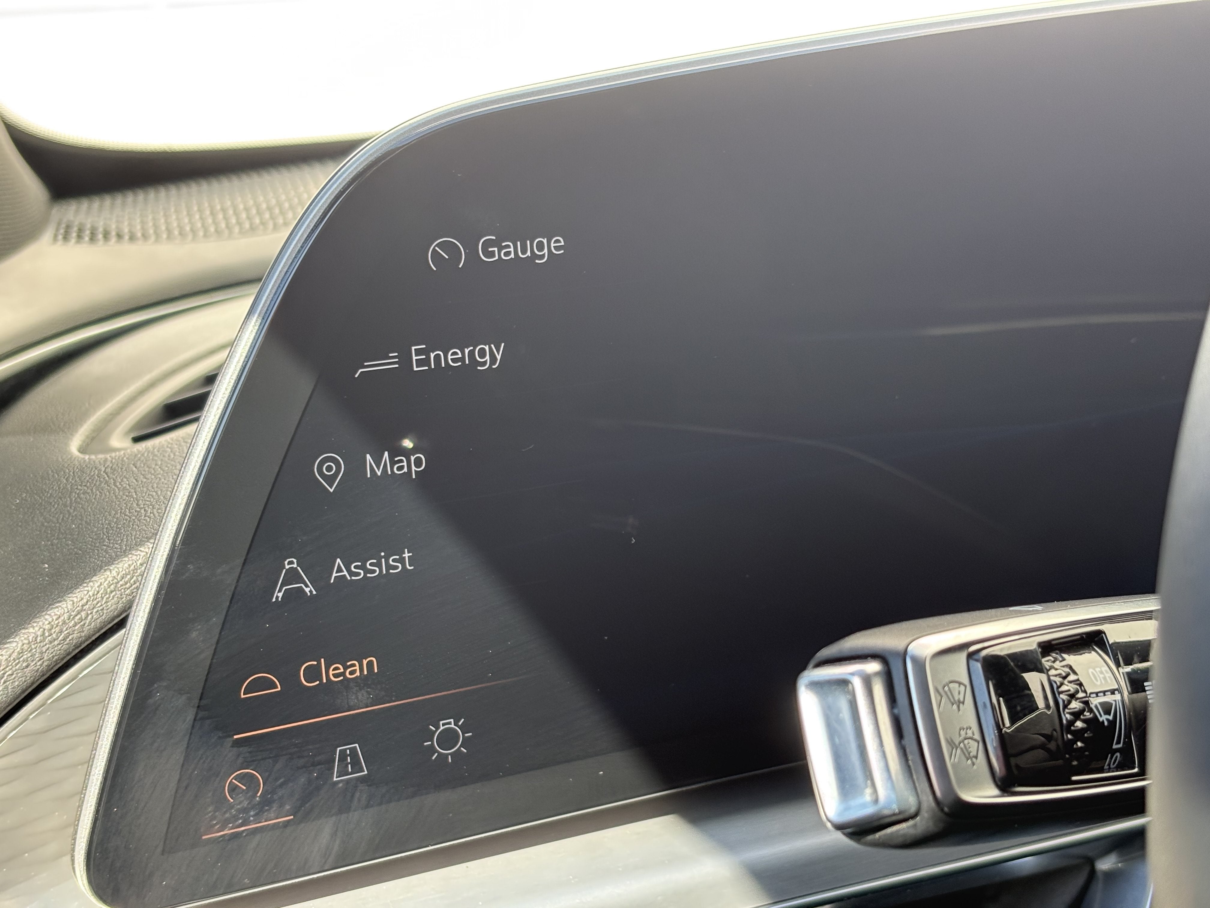 2024 Cadillac LYRIQ Luxury 2