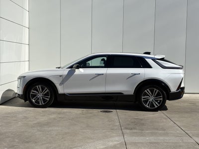 2024 Cadillac LYRIQ Luxury 2