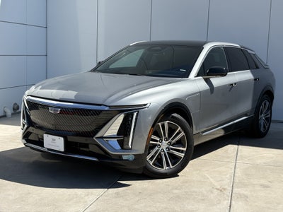 2024 Cadillac LYRIQ Luxury 2