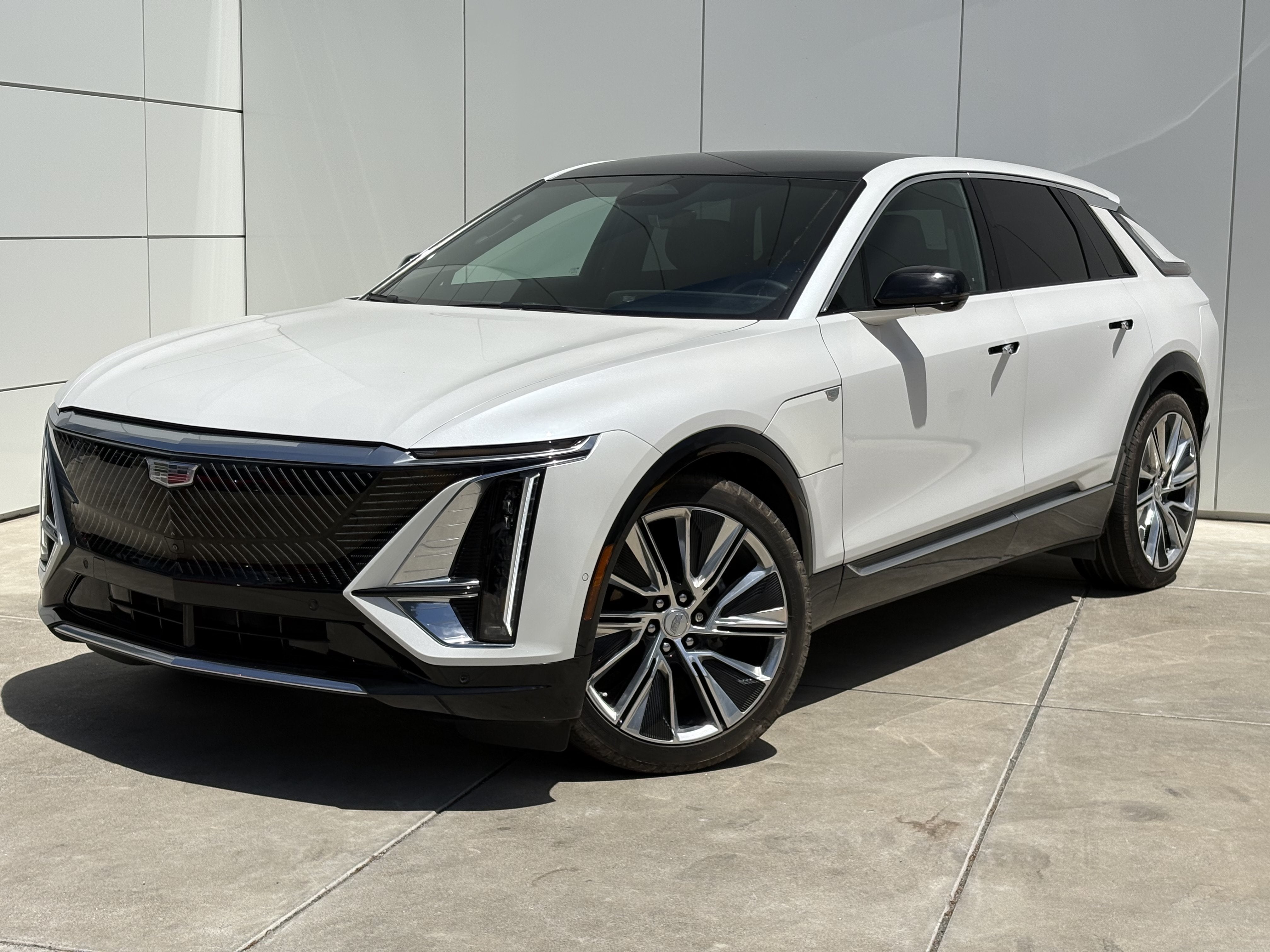 Certified 2024 Cadillac LYRIQ Luxury 3 with VIN 1GYKPSRK7RZ104508 for sale in Colma, CA