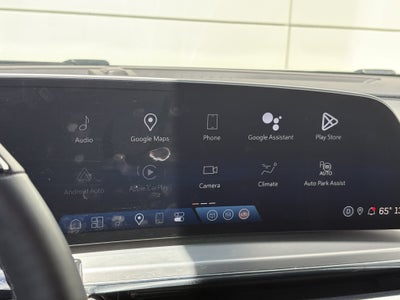 2024 Cadillac LYRIQ Luxury 3