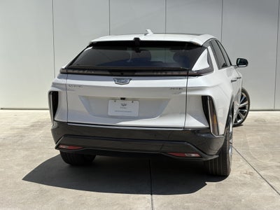 2024 Cadillac LYRIQ Luxury 3