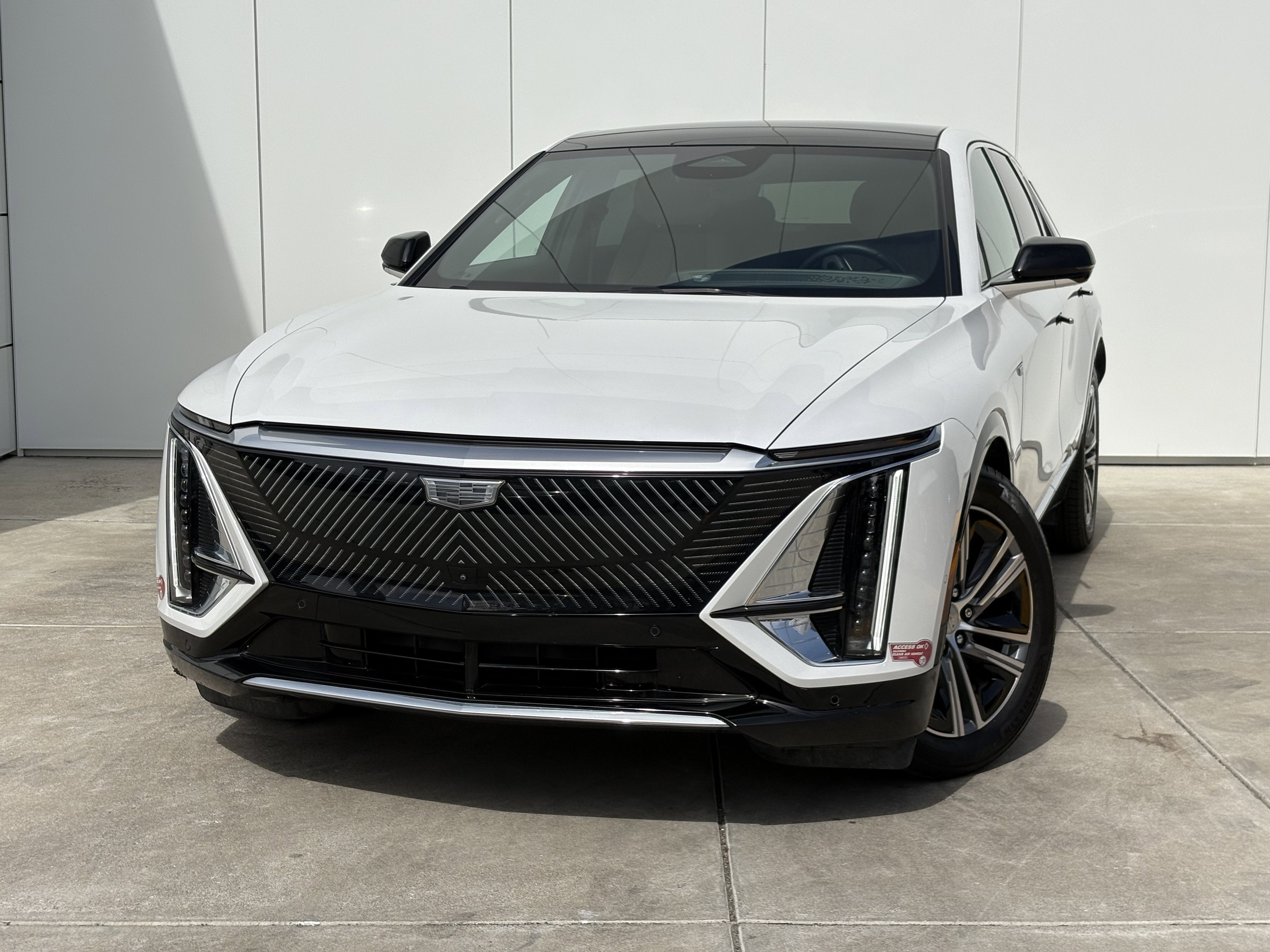 2024 Cadillac LYRIQ Luxury 3
