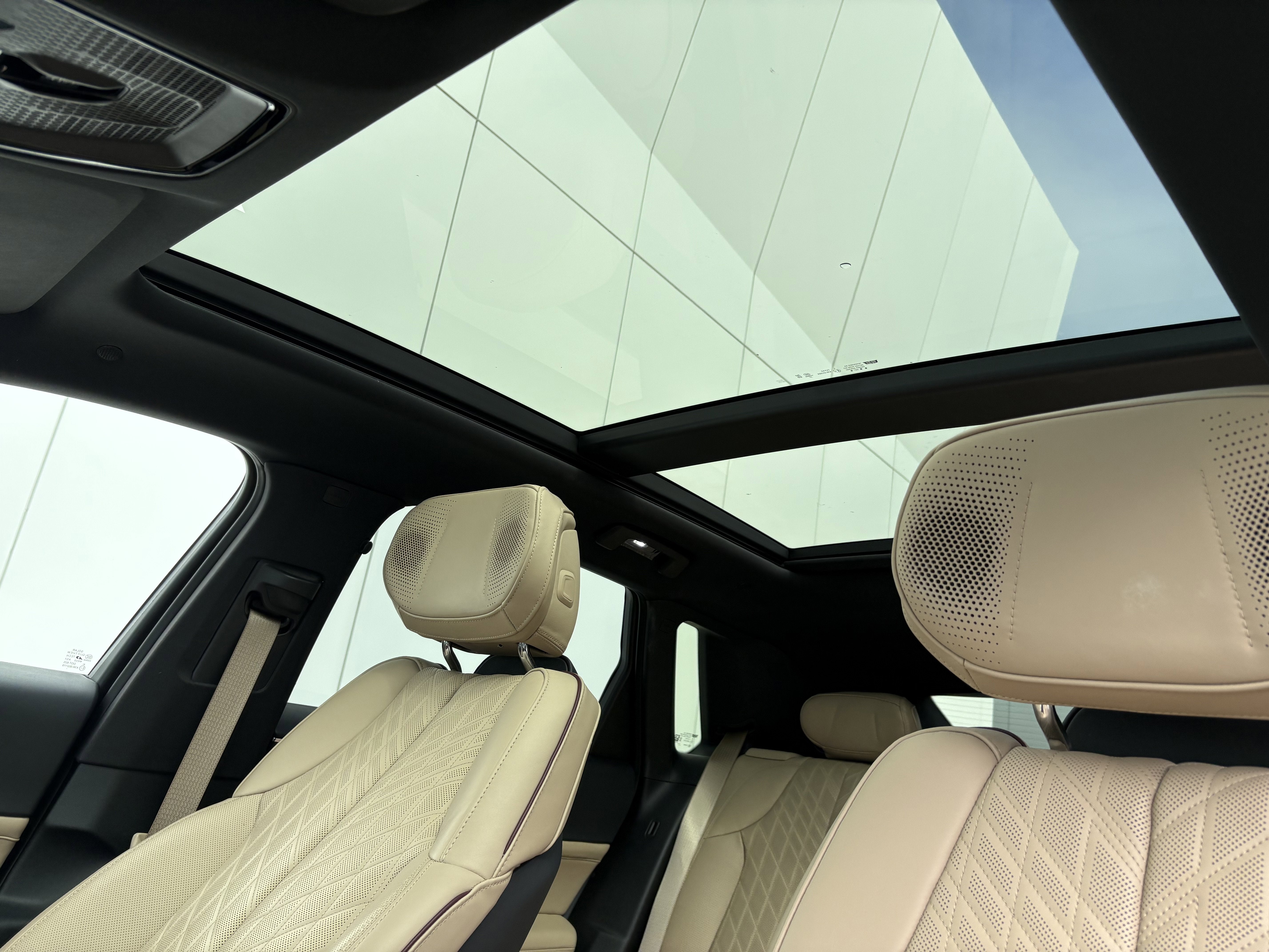 2024 Cadillac LYRIQ Luxury 3