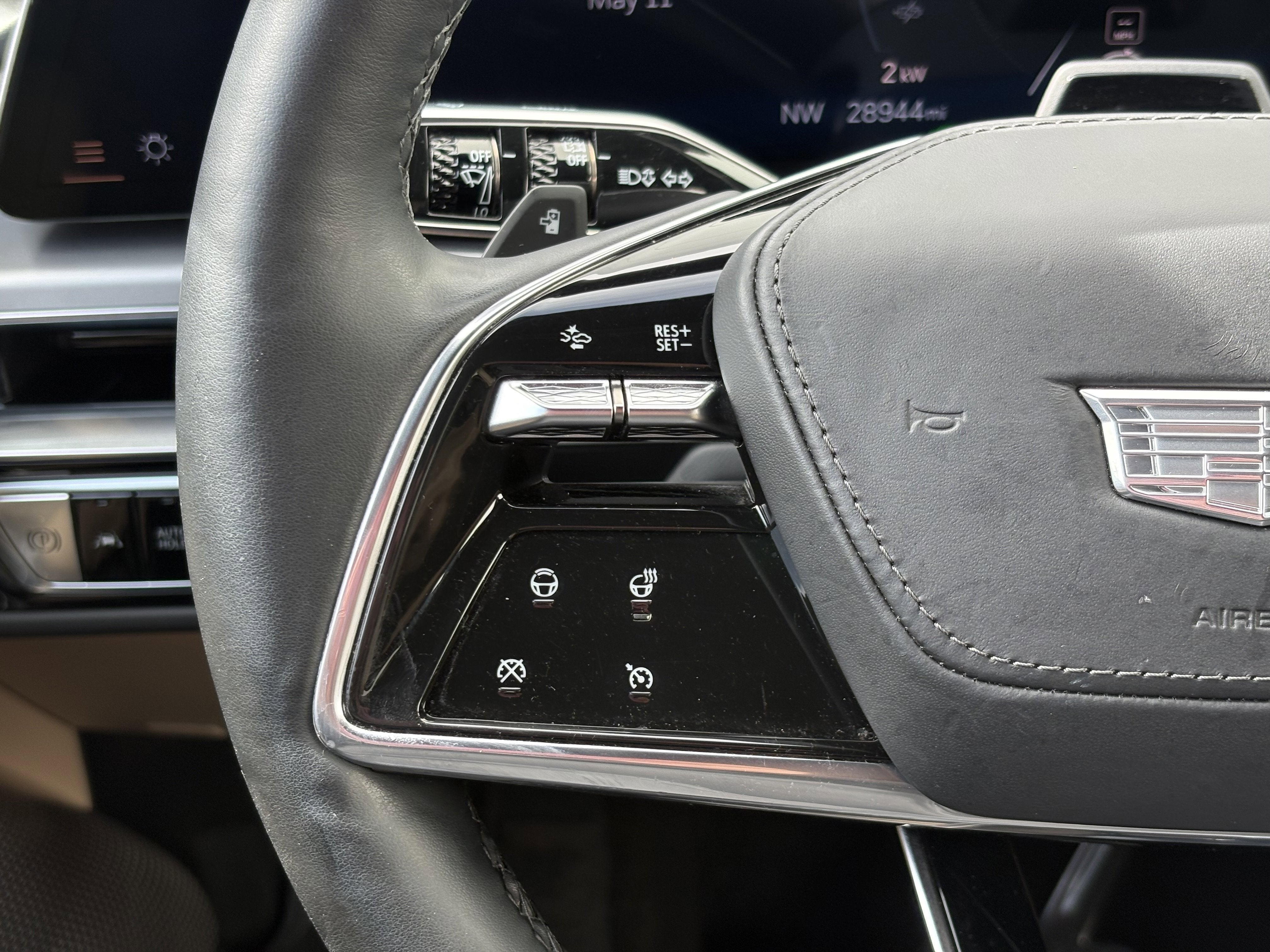 2024 Cadillac LYRIQ Luxury 3